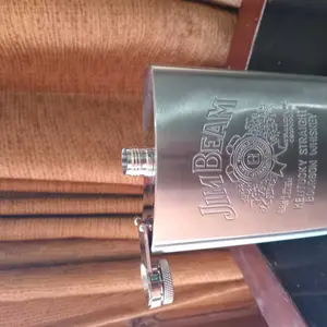 Botol Minum Bir Hip Flask 7 oz Stainless Anti Karat Tempat Minuman Kotak Mudah Dibawa