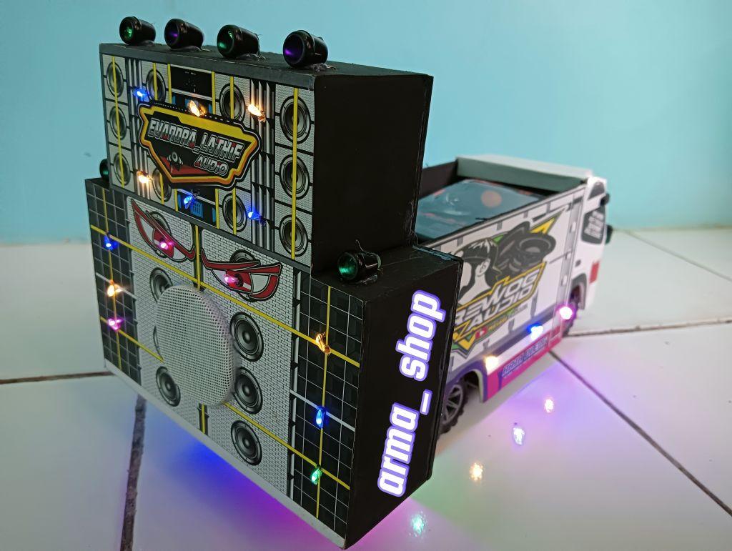 miniatur truck plus sound horeg GERATIS KASIH NAMA DAN FOTO
