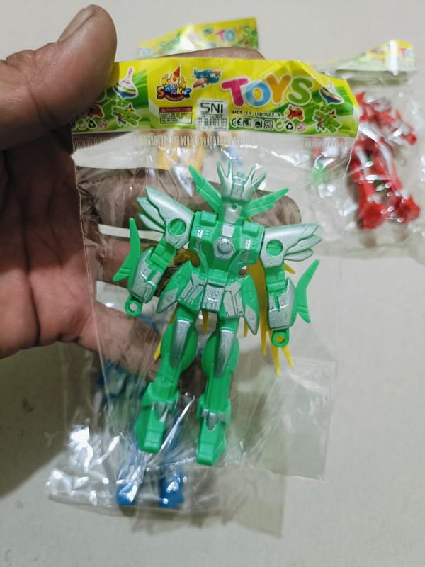 mainan robot sayap pengiriman Toy 20 pcs