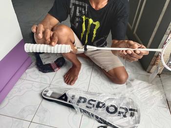 Product Review of ALP V5 PRO Max 32Lbs 5U T800 Raket Bulutangkis Ofensif Ringan Full Carbon MXH CUSION TECH + Rangka Gelombang + Poros Pantul Cepat 100% Asli Badminton Olahraga raket badminton original import 2024 from m**o 0