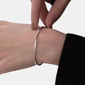 Mobius Ins Cool Style, Small, Simple, Versatile, Open End Bracelet, High End Gift, 520 Couple Bracelet