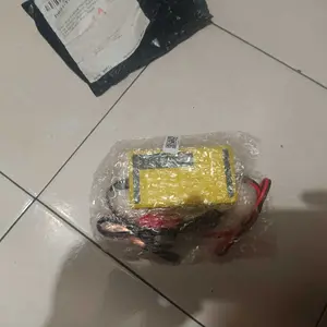 Charger Aki Portable 12V 2A dengan Perlindungan Pengisian Daya dan Efisiensi Tinggi untuk Motor dan Mobil 12V2A 45cm Kabel Listrik