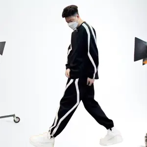 Setelan Set Cells Jogger Pants dan Atasan Lengan Panjang