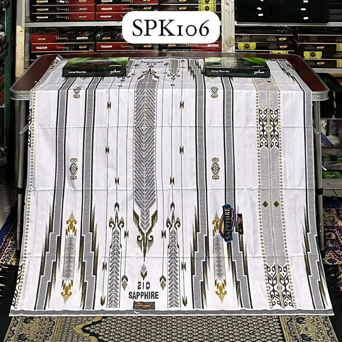Sarung Sapphire SPK Terbaru Putih Sherise Katun Motif Dewasa untuk Wanita dan Pria Muslim - Santri, Hitam