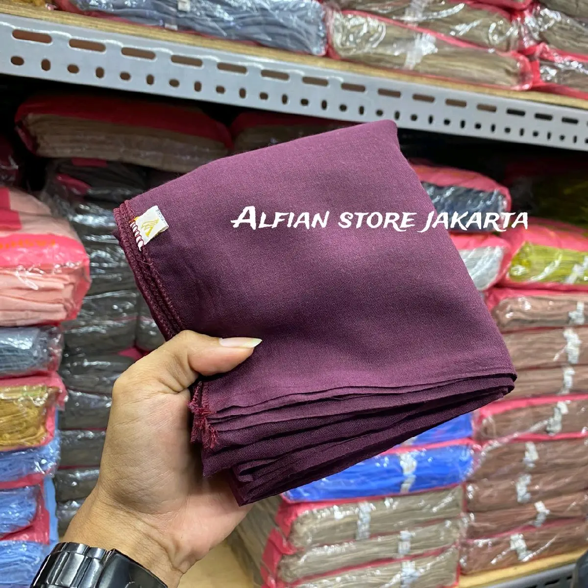 hijab segiempat paris jadul old varisha burgundy | Square Kerudung