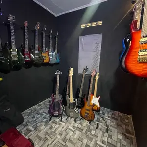 Custom Guitar by Bangdic Music