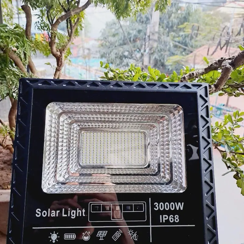 ( Phiên bản nâng cấp led -5730) Đèn năng lượng mặt trời mã 3000w.KT đèn 24*28cm. KT pin 24*35cm.