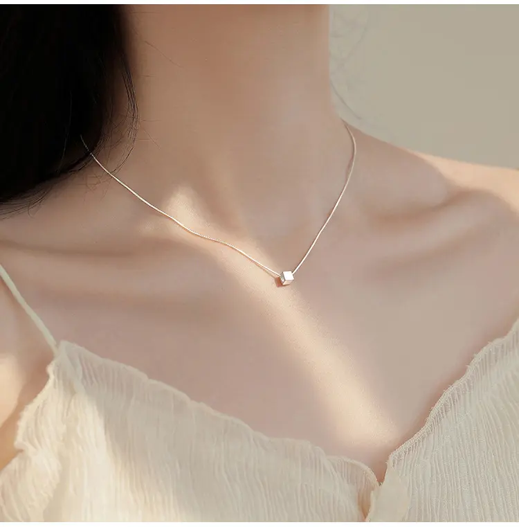 Feng Shui Blessing · Geometric Light” Korean Style Fresh Copper Box Chain Feng Shui Necklace – A Women’s Exclusive Good Luck Charm to Attract Fortune and Happiness