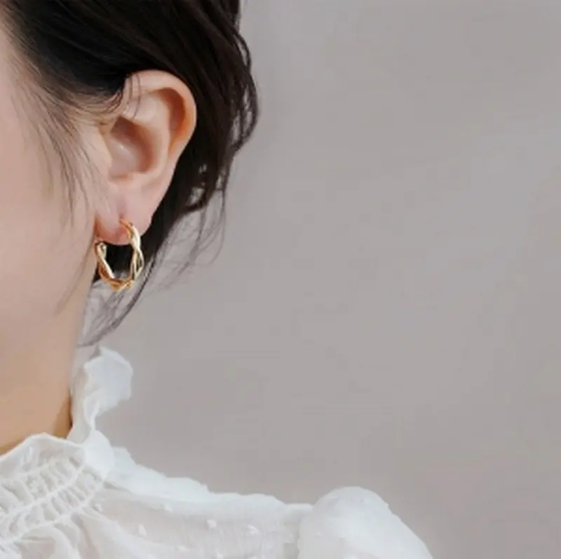 JR16 Anting Wanita Model Korea Bentuk Kotak Segitiga Untuk Wanita Fashion Aksesoris Earrings 1