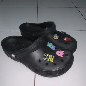 GSI - Patch Sandal Aksesoris Motif Karakter Pac-Man Hiasan Sepatu Unik dan Gaya Kekinian