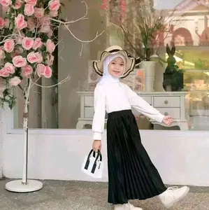 Rok plisket klok anak perempuan usia 7-10 tahun Polos Hitam Fashion