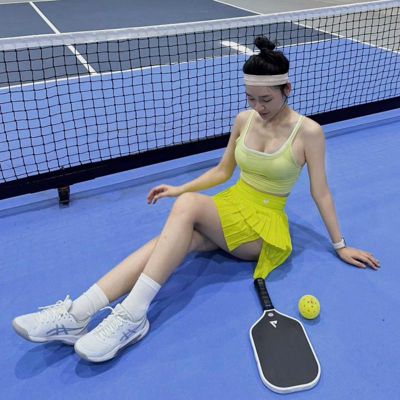 [ÁO] Bra 4 Dây. Áo Bra Thể Thao Đồ Tập Gym Nữ  Chất Thun Lạnh Cao Cấp. Sẵn Đệm Dày Dặn. Thích Hợp Cho Tập Gym, Đạp Xe, Pilates, Yoga. Co Giãn Đa Chiều, Thoải Mái Khi Vận Động - BRUN