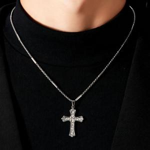 Dây chuyền thánh giá zircon trắng cho nam – Siêu nhẹ, đá gắn chắc không rơi, mặc với áo thun hay sơ mi đều đẹp