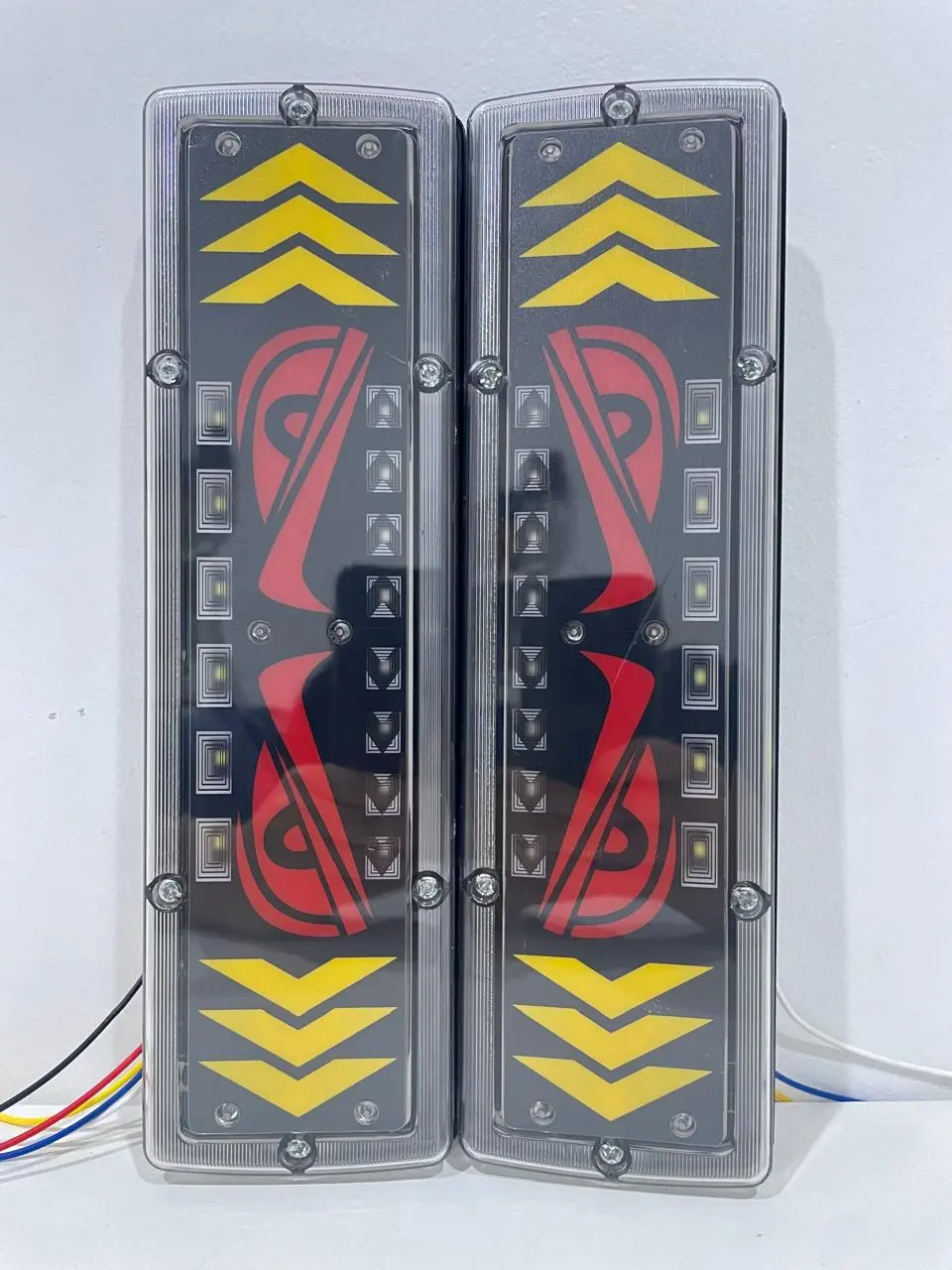 Stop Lamp 24 Volt 12 Volt Model KM-30 Panjang 30cm / Lampu Rem Belakang LED 12V-24V Model KM-30 Universal