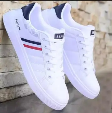 promo sepatu pria terbaru\sepatu motif batik putih hitam