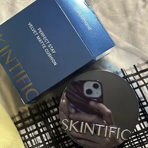 【New】SKINTIFIC Velvet Matte Cushion 4g/11g  Poreless Full Coverage Foundation BB CC Cushion | Oil Control, Waterproof, Sweatproof, Flawless Makeup Bedak Padat untuk Kulit Berminyak & Kering Wajah