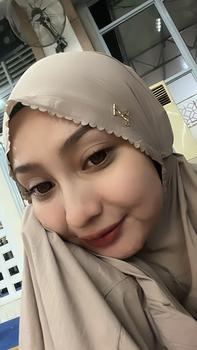Product Review of Alula Travel Prayer Set | Mukena Mini Travel Premium by Kallia | Packaging with box from M**o 1