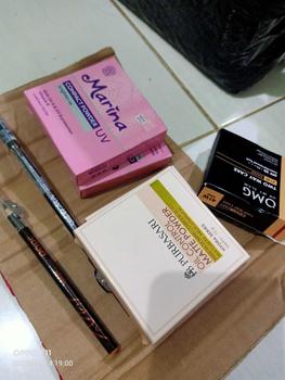 Product Review of MARINA Compact Powder UV Brighten Up Bedak Padat 12gr Peach Wajah from A**n 0