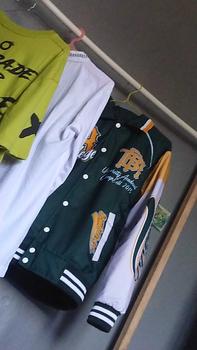 Product Review of BRUTALIST Jaket Varsity Pria Wanita Keren Casual Tebal Jacket Baseball Distro Printing Premium Vintage Cheetos Bomber from C**n 0