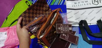 Product Review of Tas Selempang Premium LY-37072 Wanita (Free Paperbag) Slingbag from H**👊 2
