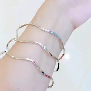 Glans - Gelang Keroncong Gelombang Polos Titanium Bracelets