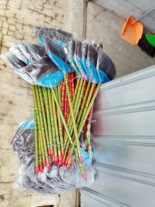 Sapu Lantai Ijuk Sapu Ijuk Lantai Sapu Duk Hitam Sapu Ijuk Hitam Sapu Ijuk Murah 2
