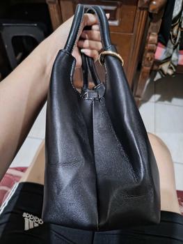 Product Review of SABRINA BAG BY WILDANSTORE TAS SELEMPANG SLINGBAG WANITA Kulit from J**️ 2