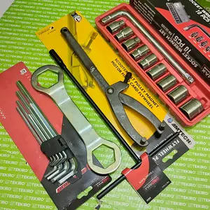Terlaris Paket Tracker Cvt Universal + Kunci 39-41 + Kunci Sok Set 10 Pcs 8-24 Mm + Kunci T 8Mm + Kunci L/ Treker Cvt Matic - Plier