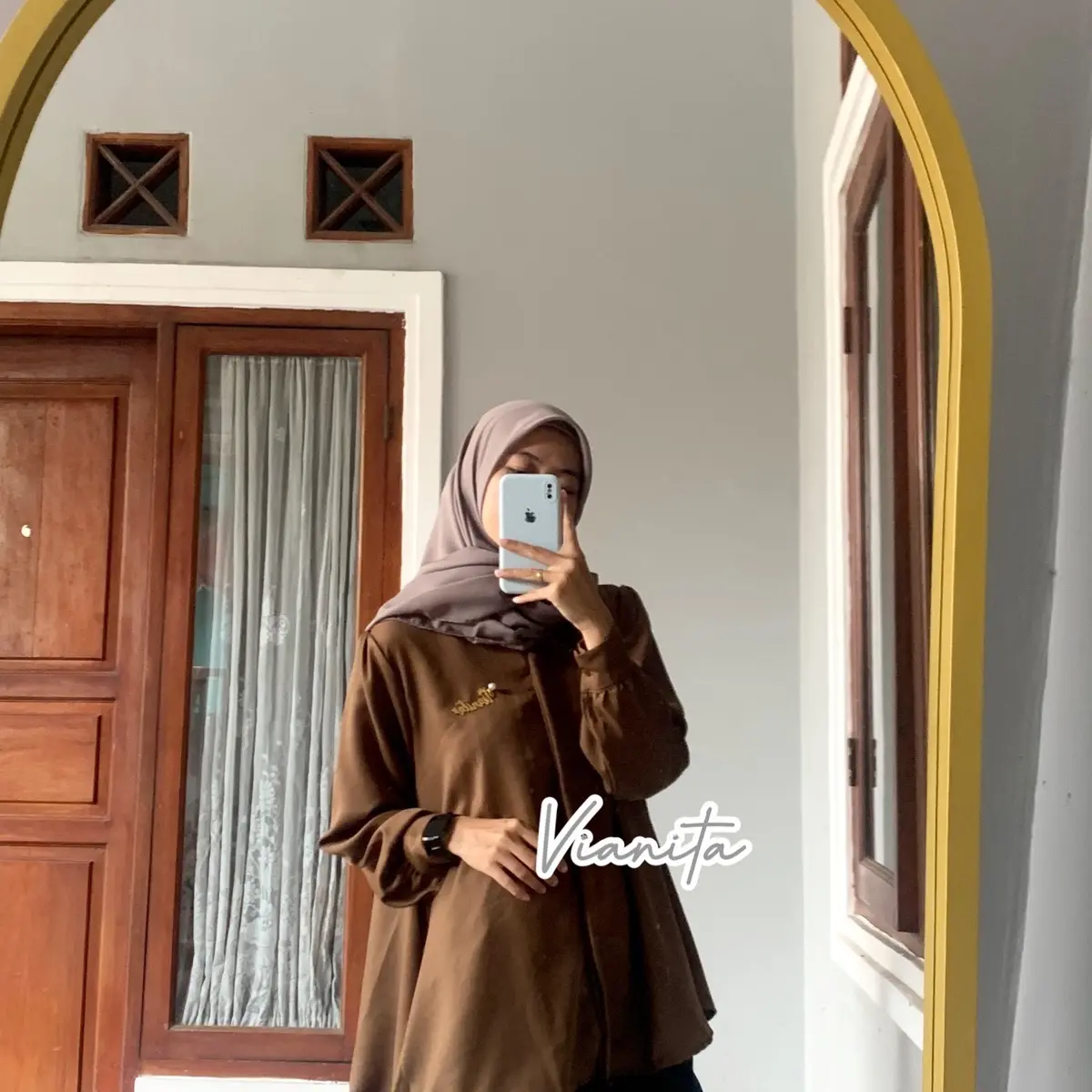 BEYNA BLOUSE/BAJU WANITA/BLOUSE WANITA KEKINIAN