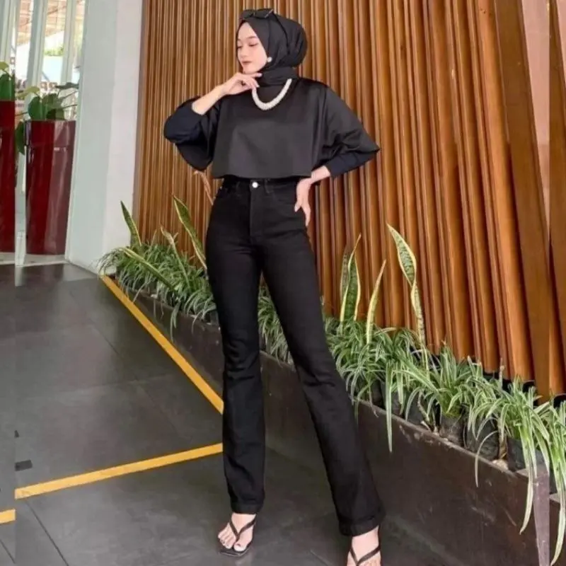 Celana Jeans Wanita Cutbray Highwaist Bahan Melar Stretch Korean Style Hangover Denim Premium Cewek 2