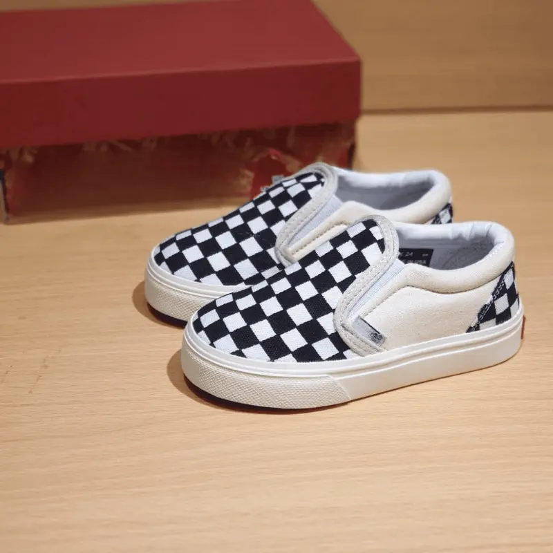 Sepatu Anak Laki Laki & Perempuan Slip On Kasual Motif Kotak Kotak Warna Hitam Unisex Size 16-35 - Fashion 2