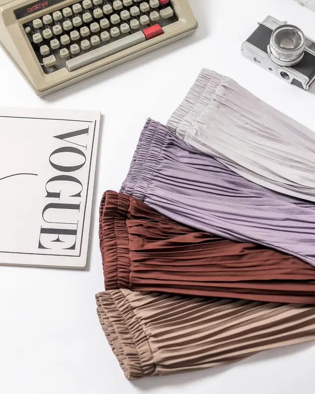 Celana Pensil Plisket BB / Kulot Pensil BB / Pleated Pencil Pants / Pleated Pants midi najwa Wanita Panjang Kancing Hitam Rayon Crinkle celanakulot rok span ombre 7