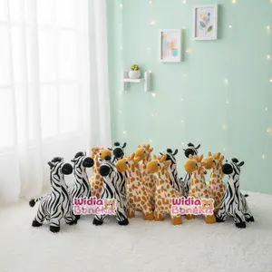 Boneka Jerapah / Zebra Size S Mainan Cowok Cewek Plastik Dolls