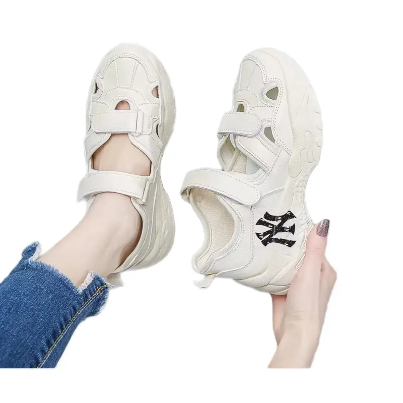 Sepatu Sandal Sneakers Sport Wanita Trendy Import