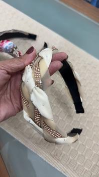 Product Review of [VELMORRA] Headband Nollan Kepang Bando Korea Payet Mutiara from C**e 1