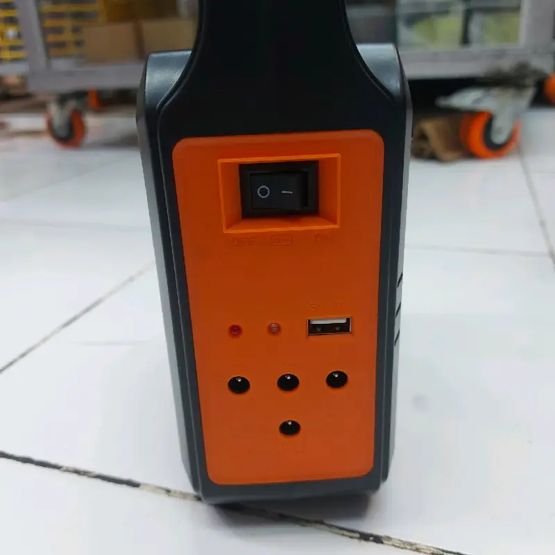 Solar Panel Bank Light 6.000 mAh Speaker Bluetooth Radio Senter Plus Lampu Bohlam 3 Pcs Ysf 200 3