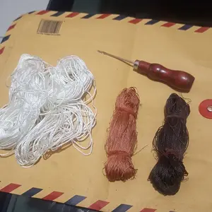 Paket sol isi 4 Benang until hitam,putih, coklat dan jarum sol