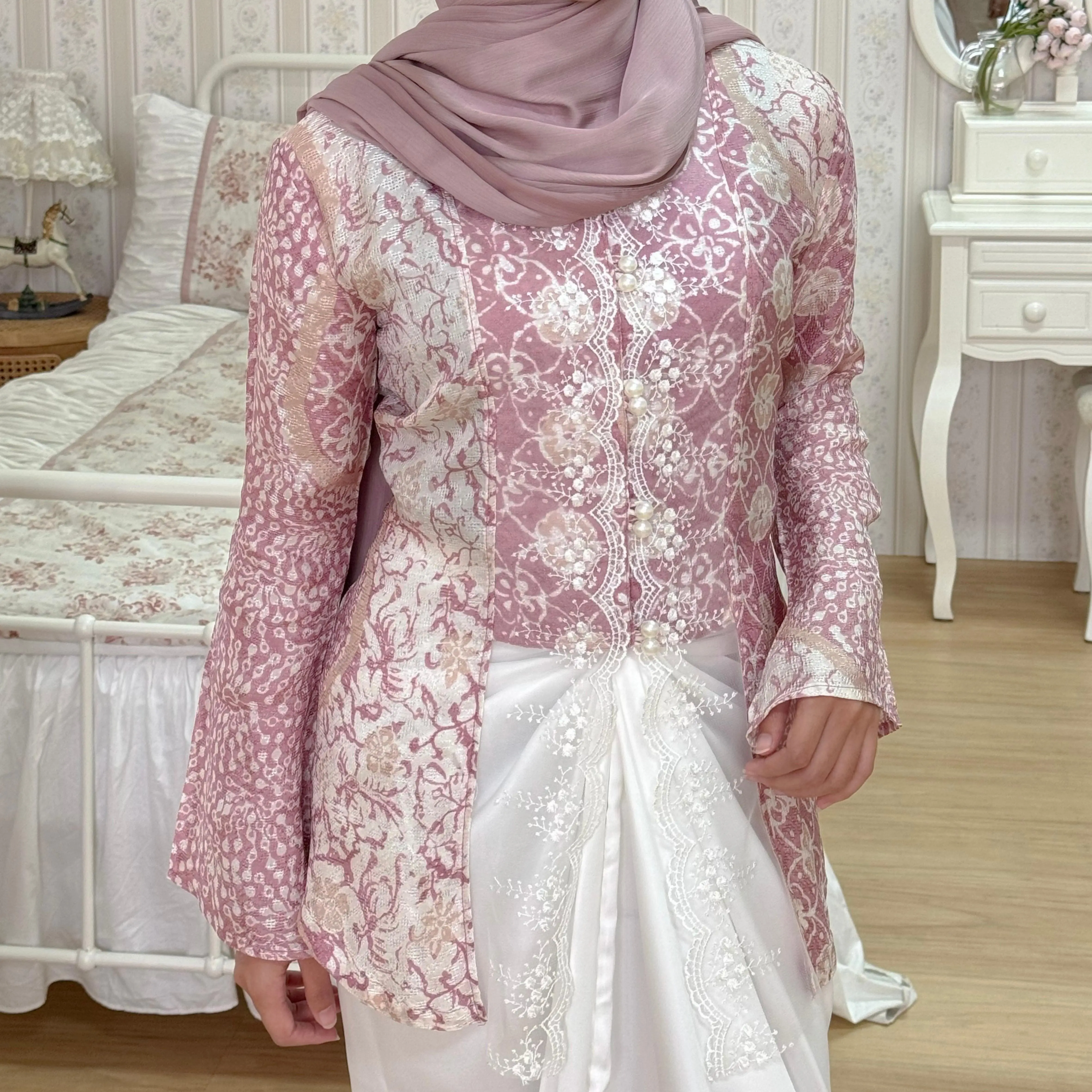 Raya Collection - Kiana Series Kebaya Kutubaru Modern | Menona