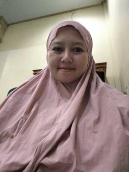 Product Review of Alula Travel Prayer Set | Mukena Mini Travel Premium by Kallia | Packaging with box from E**5 1