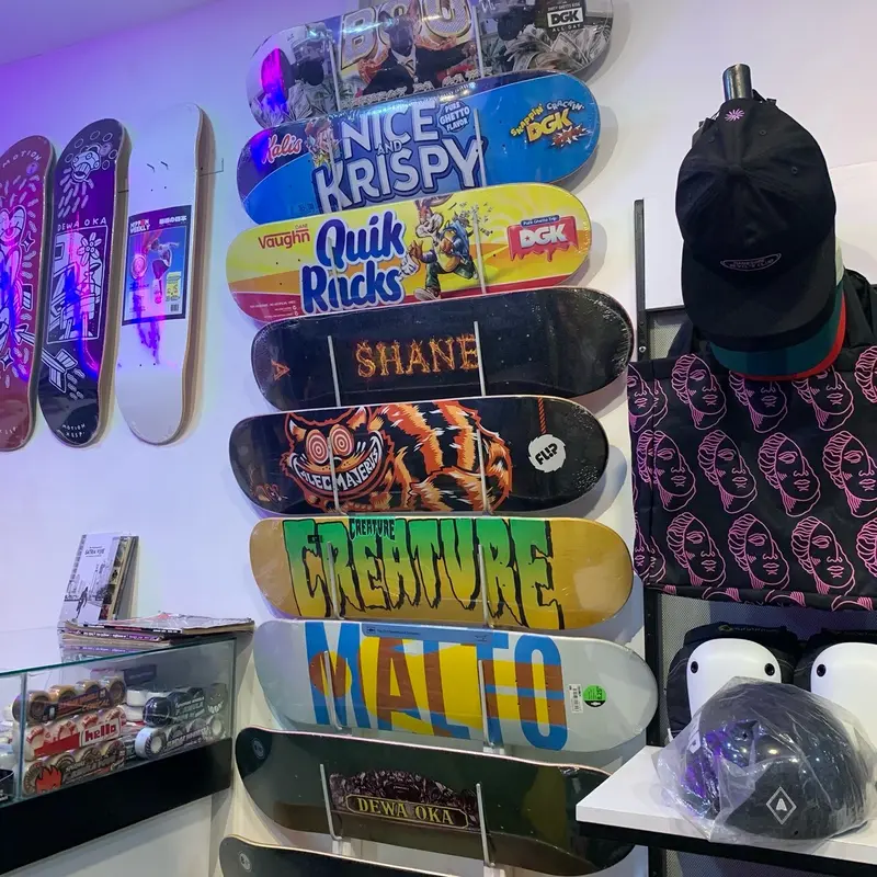 Selamat datang ke store kami banyak pilihan dan kebutuhan skate kamu pasti ada di sini 0