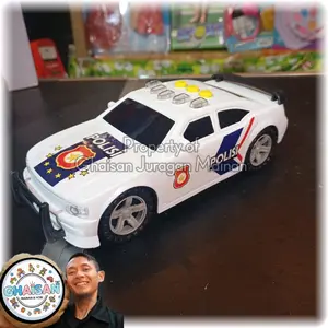 Mainan Mobil Polisi Speaker 3 Suara Menyala di bagian Sirine dan Lampu Mobilnya