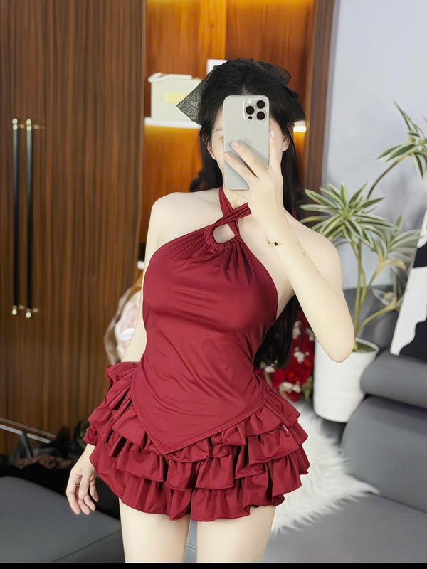 Nguyên Set Áo Yếm Lửng Vạt Bầu Có Mút Quần Tầng Xếp Ly Bo Chun Nữ Xinh Dễ Thương - Tôn Dáng Tôn Da Hack Eo Mặc Nhà Mặc Đi Chơi Mặc Đi Biển