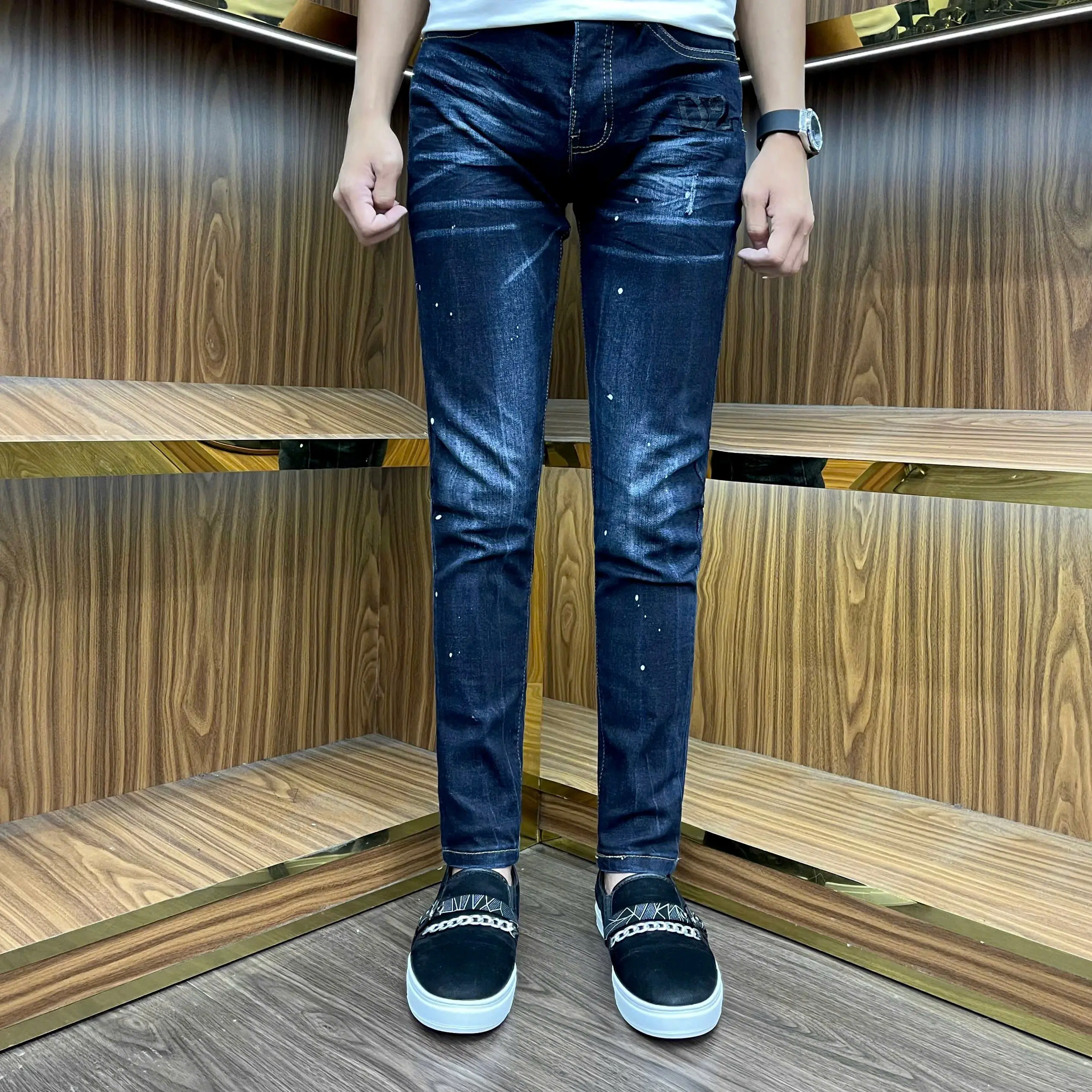 Quần Jeans nam xanh ĐẬM thêu d/2 đùi dập nhăn bốn cúc