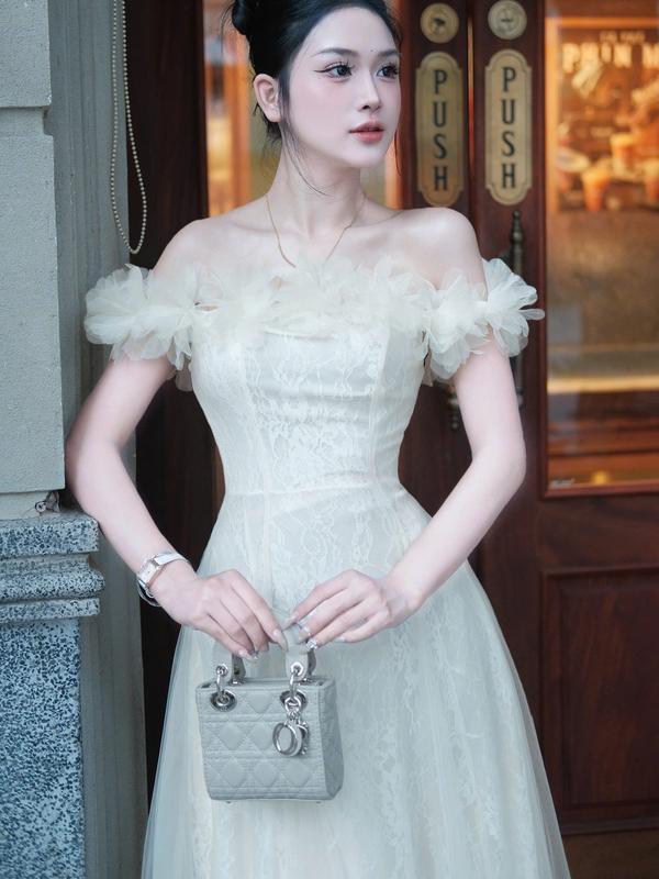 LORIS - Dasha Dress Đầm ren trắng trễ vai