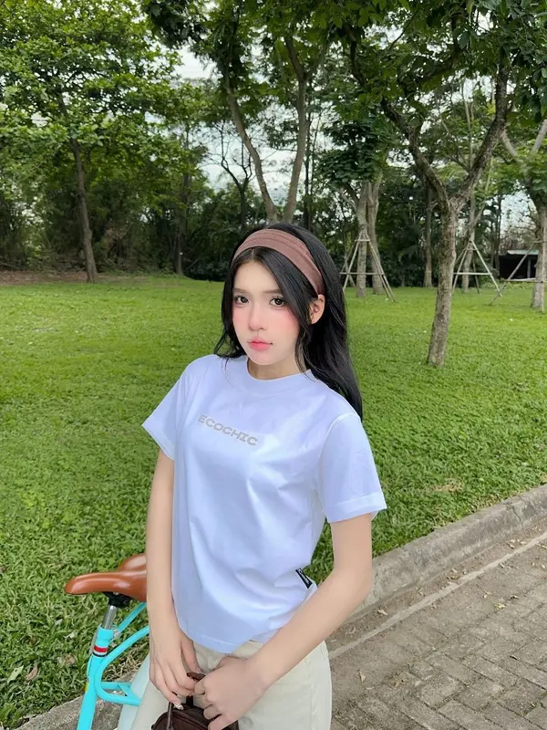 Áo Baby Tee Cotton Mỹ ECOCHIC Áo Thun Cổ Tròn Form Baby Tee Vừa Vặn Chất Vải Thoáng Mát Chính Hãng B120 | BigBuy360 - bigbuy360.vn Áo Baby Tee Cotton Mỹ ECOCHIC Áo Thun Cổ Tròn Form Baby Tee Vừa Vặn Chất Vải Thoáng Mát Chính Hãng B120 | BigBuy360 - bigbuy360.vn