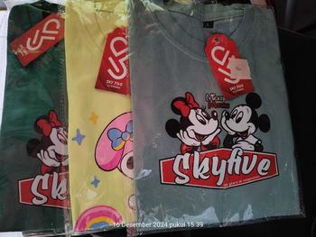 Product Review of Paket 3 pcs cewe kaos skyfive from I**a 0
