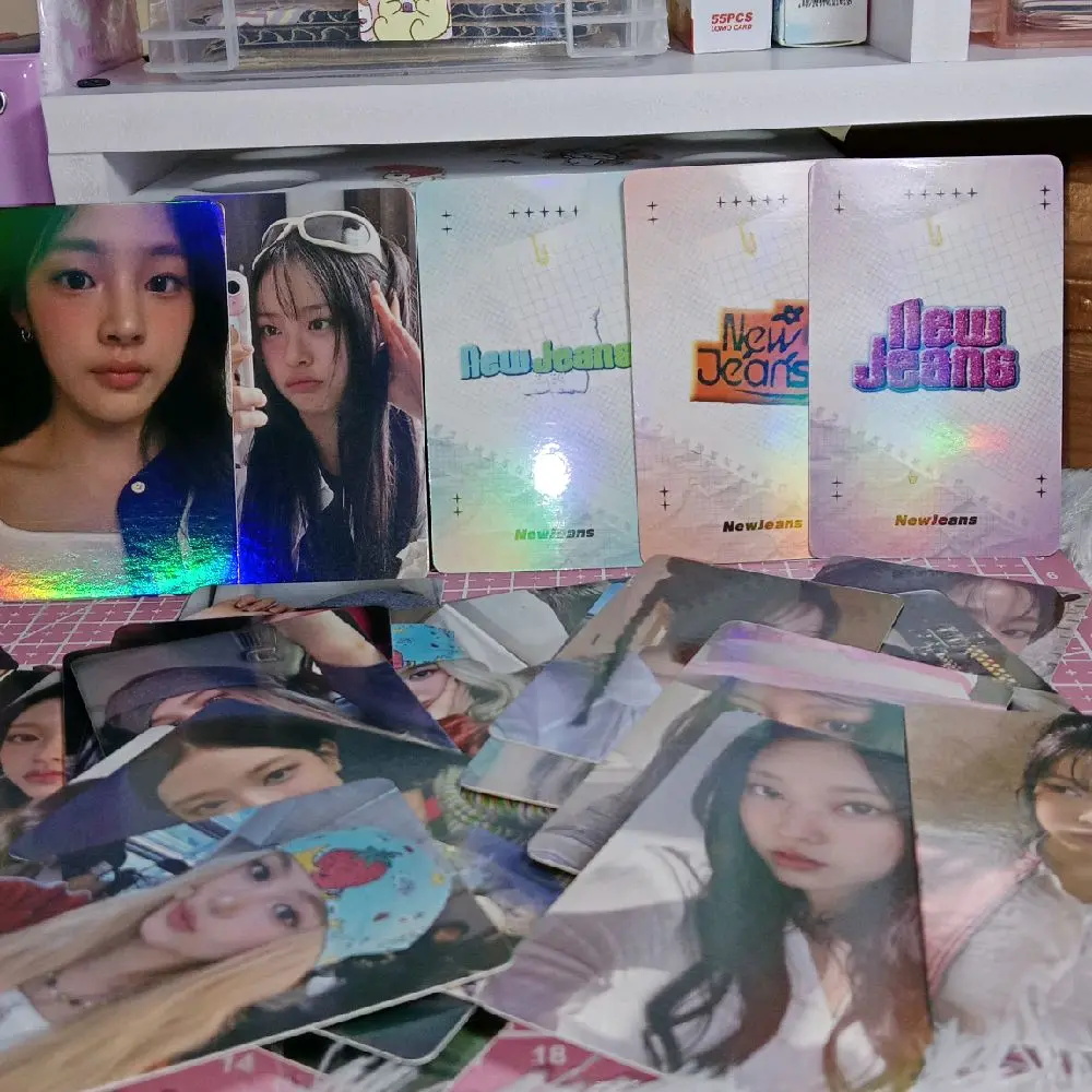 pc newJeans RANDOM hologram, dapet free beast juga 2 sisi unof