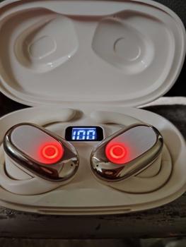 Product Review of Fon Telinga Bluetooth, Ketibaan Baru pada tahun 2025, Pengaliran Tulang, Tanpa Wayar Dalam Telinga, Reka Bentuk Telinga Terbuka, Sesuai untuk Sukan, Hayat Bateri Panjang, Kuasa Tinggi Audio Earphones Mic Headset Amplifier from R**n K**g 坏** 0
