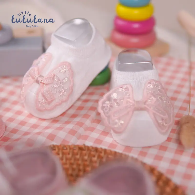 Little Lululana - Lily | Kaos Kaki Bayi Unisex Sepatu Anak Bayi 3D | Newborn Baby Socks | Kaos Kaki Bayi perempuan 0–6 Boneka Lucu Anti Slip satu  paket 3