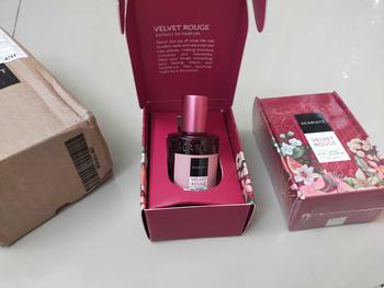 Product Review of Scarlett Whitening Extrait De Parfum 30ml from s**y 1